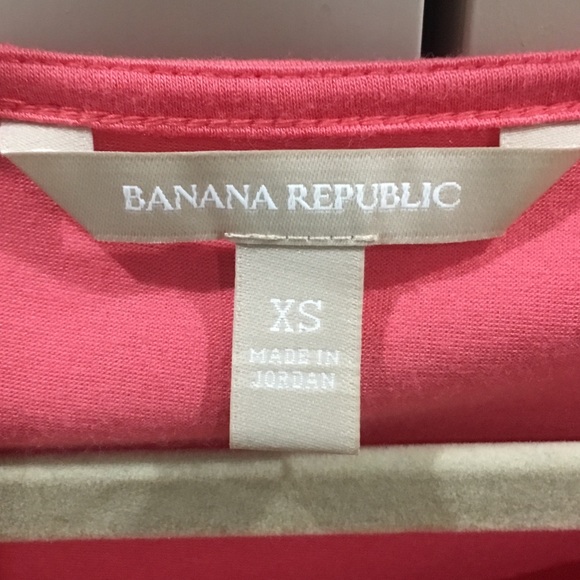 Banana Republic Tee - Picture 2 of 2
